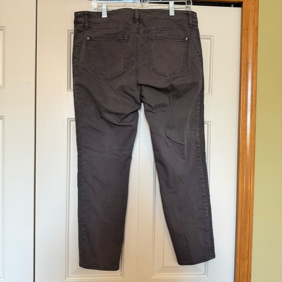 SUNDANCE Petite Grey Embroidered Jeans - Picture 4 of 8